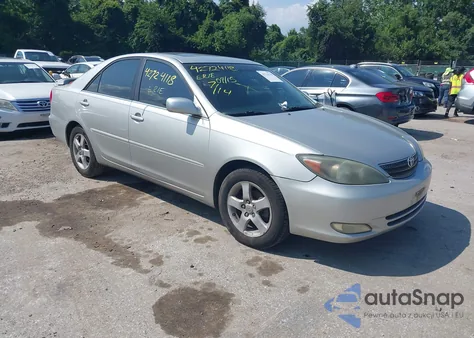 2004 Toyota Camry Se z USA, uszkodzony, nr VIN 4T1BE32K14U841524